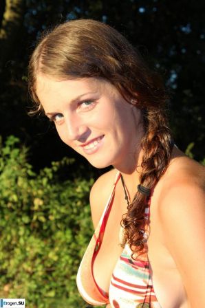naked girls on the lake. Part 4. Thumbnail 31