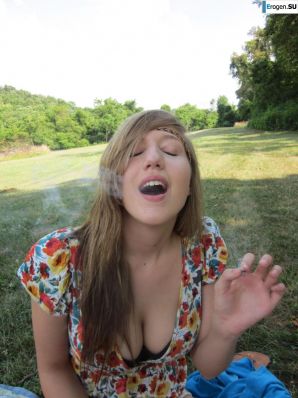 young and glamorous girl. Thumbnail 12