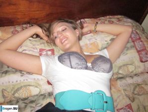 young and glamorous girl. Thumbnail 19