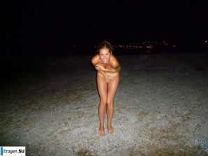 naked girls on the beach. Part 3. Thumbnail 8