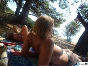 naked girls on the beach. Part 3. Thumbnail 9