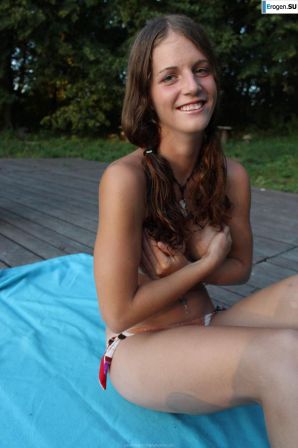 naked girls on the lake. Part 5. Thumbnail 16