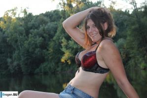 naked girls on the lake. Part 6. Thumbnail 19