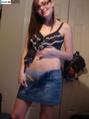 posing in front of a girlfriend. Part 3. Thumbnail 39