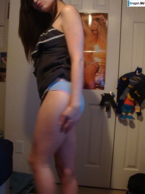 posing in front of a girlfriend. Part 3. Thumbnail 40
