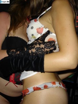 striptease lesbians. Part 4. Thumbnail 23