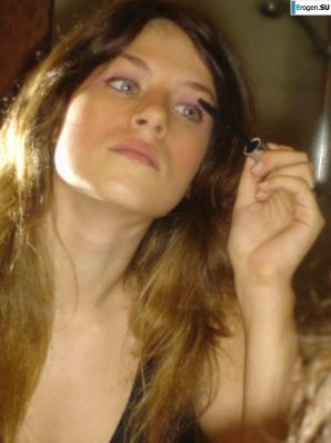 striptease lesbians. Part 4. Thumbnail 33