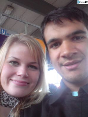 girl and guy with the euro round. Part 2. Thumbnail 25