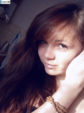 red-haired student. Thumbnail 3