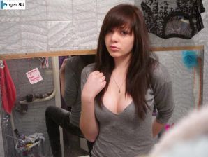 red-haired student. Thumbnail 6