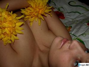 red-haired student. Thumbnail 8