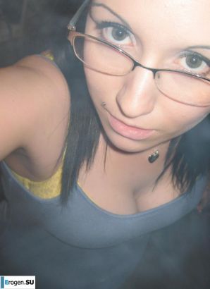 mi-mi-mishie selfies. Thumbnail 1