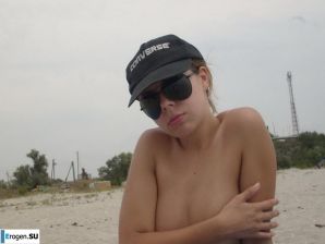 chronicles of the nudist beach. Thumbnail 11
