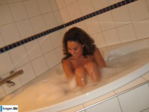 sweet couple. Thumbnail 5