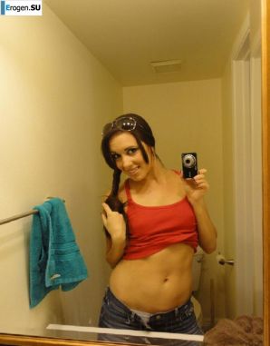 striptease in front of the mirror. Thumbnail 1