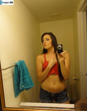 striptease in front of the mirror. Thumbnail 21