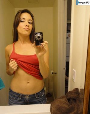 striptease in front of the mirror. Thumbnail 49
