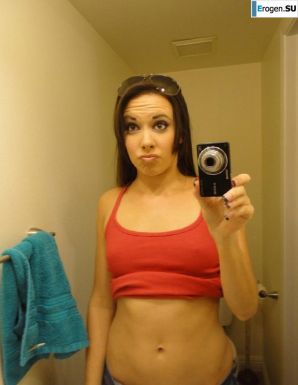 striptease in front of the mirror. Thumbnail 50