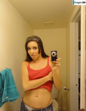 striptease in front of the mirror. Thumbnail 54