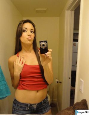 striptease in front of the mirror. Thumbnail 58