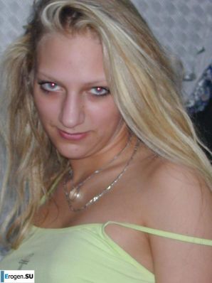 blonde with an animal look. Thumbnail 24