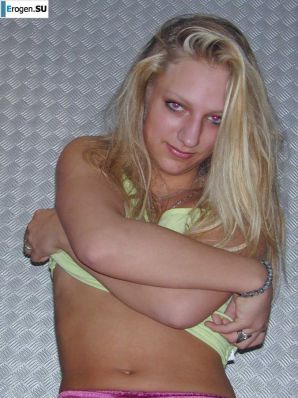 blonde with an animal look. Thumbnail 29