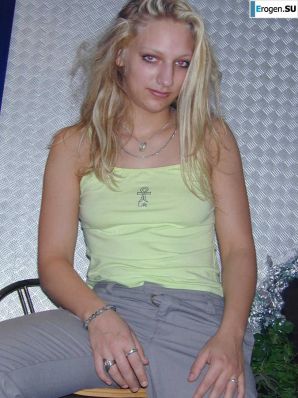 blonde with an animal look. Thumbnail 5