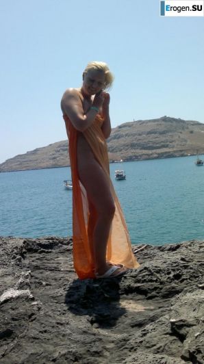 naked on the rocky shores. Thumbnail 34
