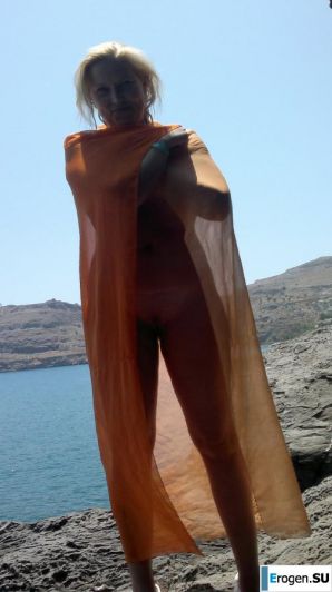 naked on the rocky shores. Thumbnail 38