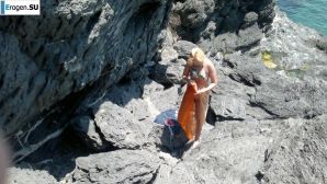 naked on the rocky shores. Part 2. Thumbnail 3