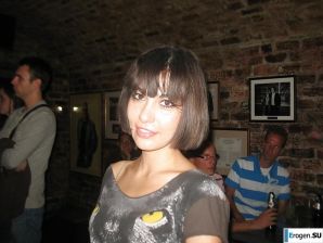 skinny short hair. Thumbnail 16