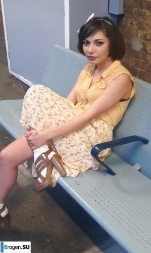 skinny short hair. Thumbnail 21