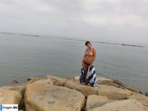 на пляже в Маями без купальника. Миниатюра 36