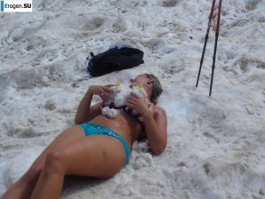 tourists and nudists in one bottle. Thumbnail 11