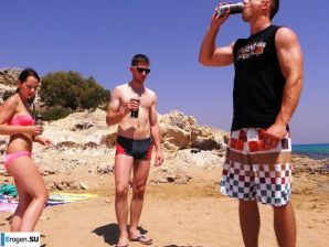 leave without a swimsuit. Thumbnail 17