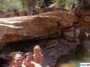crazy girls in the canyon. Thumbnail 12