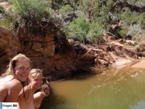 crazy girls in the canyon. Thumbnail 14