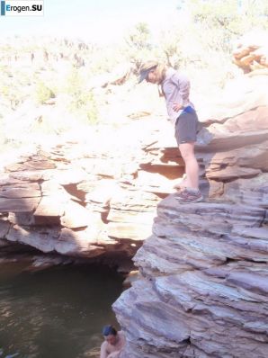 crazy girls in the canyon. Thumbnail 21