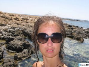 took off her bra somewhere on the rocky slopes. Thumbnail 17