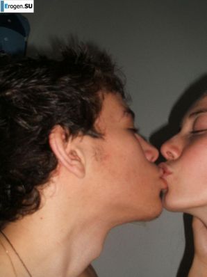 a happy young couple presents. Thumbnail 6