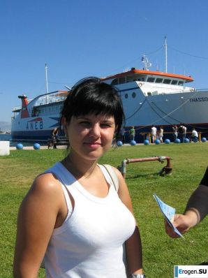 petite short-haired brunette on vacation. Part 2. Thumbnail 1