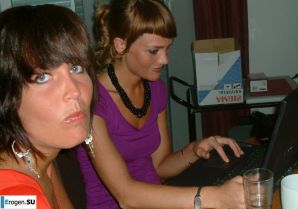 girlfriends in a Greek hotel. Thumbnail 19