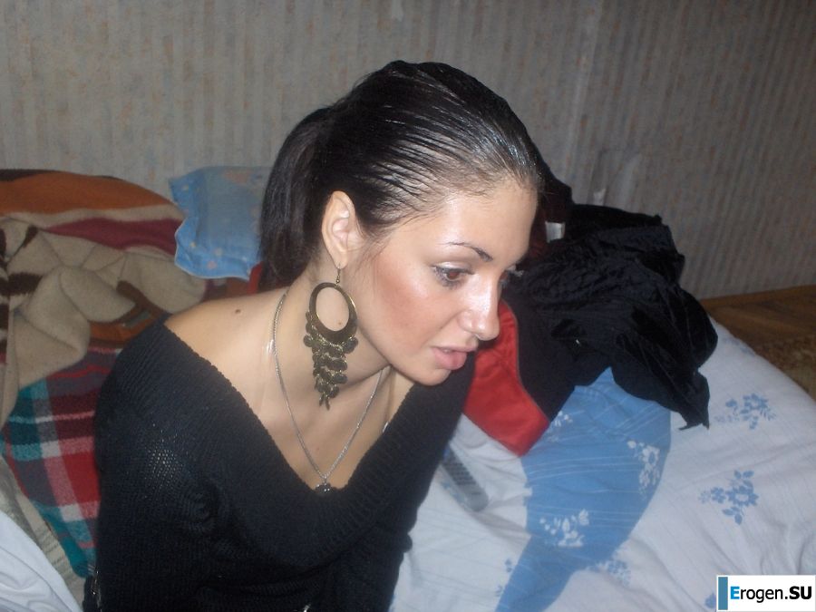 moody striptease without a single smile. Slide 43