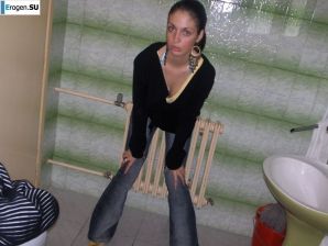 moody striptease without a single smile. Thumbnail 21
