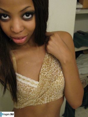 selfie of a naked black woman. Thumbnail 23
