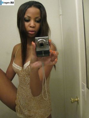 selfie of a naked black woman. Thumbnail 5