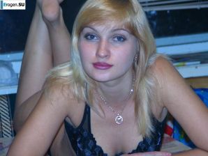 nude sketches from a cute blonde. Thumbnail 1