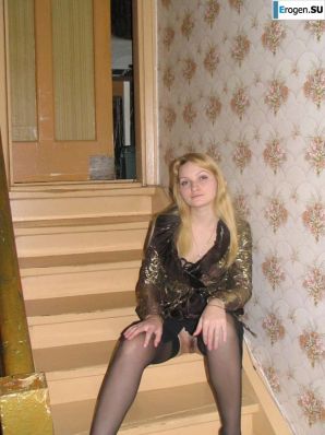 nude sketches from a cute blonde. Thumbnail 10