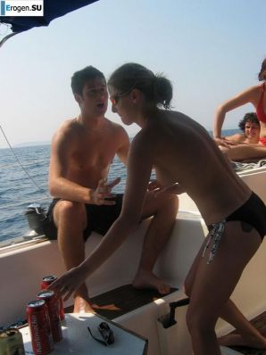 party with heifers on a yacht. Thumbnail 10
