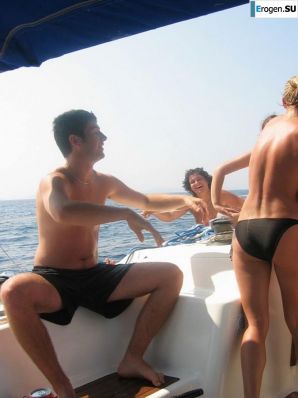 party with heifers on a yacht. Thumbnail 12